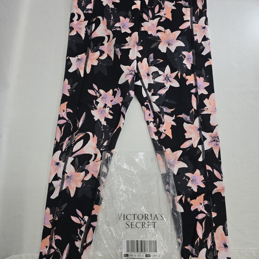Victoria's Secret Womans Leggings - Black and Pink Floral